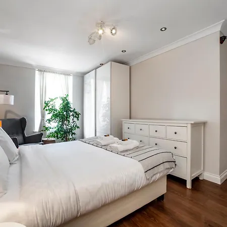Excellent 2br Apt, Chancery Lane Apartment *
