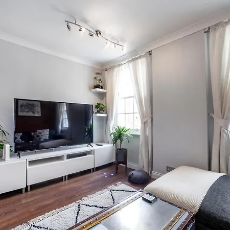 Excellent 2br Apt, Chancery Lane * London