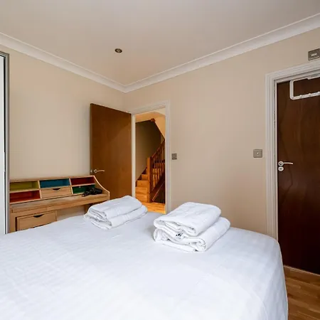 Guestready - Family Retreat In London