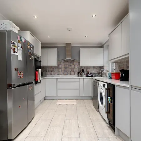 Apartment Guestready - Family Retreat In London