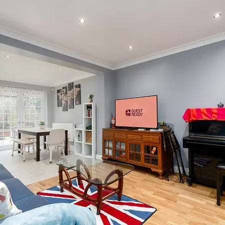 Guestready - Family Retreat In London
