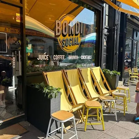 Beautiful Double In Acton, West Homestay London