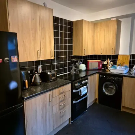 Homestay Beautiful Double In Acton, West London