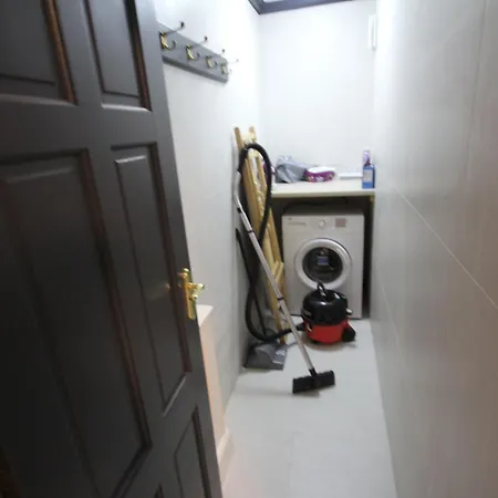 Sudbury Place Apartment *