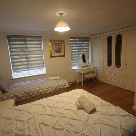 Sudbury Place Apartment