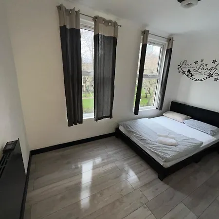 Apartment Cosy One Bedroom Flat London