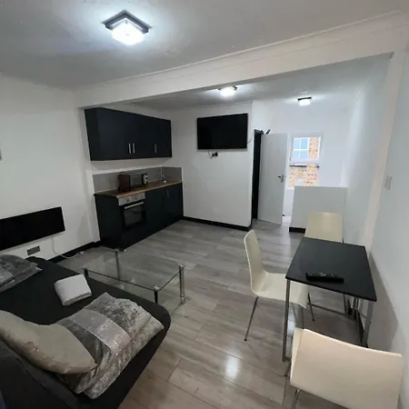 Cosy One Bedroom Flat Apartment *