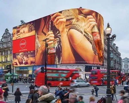 Hyde Park Luxe *