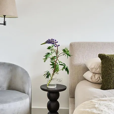 Hyde Park Luxe Apartment London