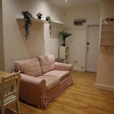 Cozy Flat In Hammersmith Apartment London