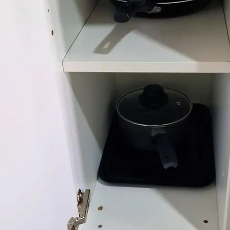 Two Bed Flat - 6 Minutes To Canning Town Station Apartment London