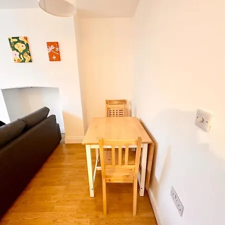 Flat-by Lewisham Train Station London