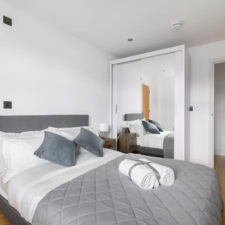 Hoxton Shoreditch 2 Bdr 2 Bath Balcony Londen