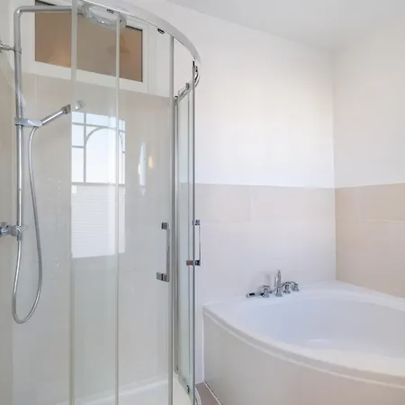 Stunning Edwardian 6-bedroom Family In Muswell Hill London