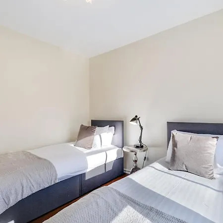 Stunning Edwardian 6-bedroom Family In Muswell Hill *