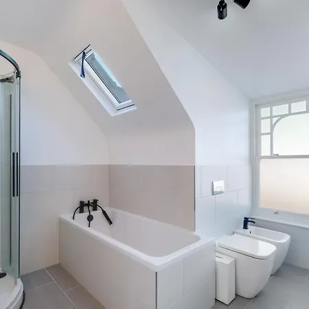 Holiday home Stunning Edwardian 6-bedroom Family In Muswell Hill