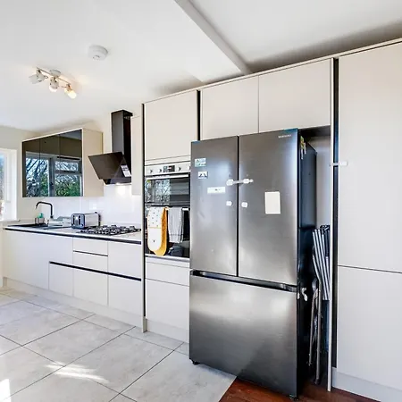 Stunning Edwardian 6-bedroom Family In Muswell Hill London