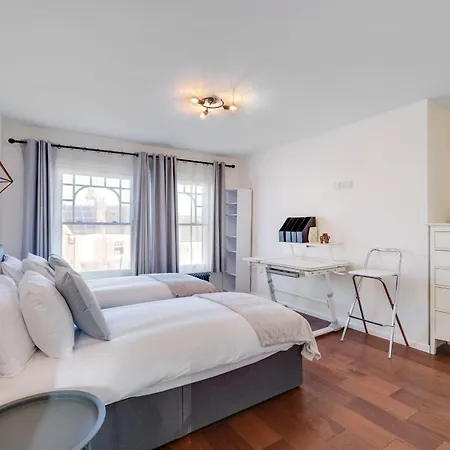 Stunning Edwardian 6-bedroom Family In Muswell Hill