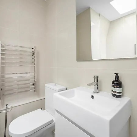 1br Furnished W Sofa Bed In Chelsea * London