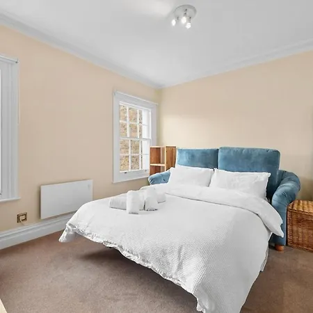 1br Furnished W Sofa Bed In Chelsea Apartment