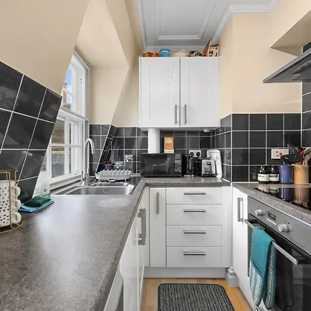 1br Furnished W Sofa Bed In Chelsea London