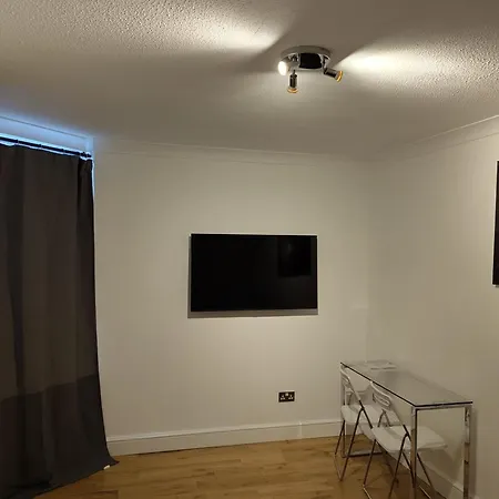 Cosy 1 Bed Apartment