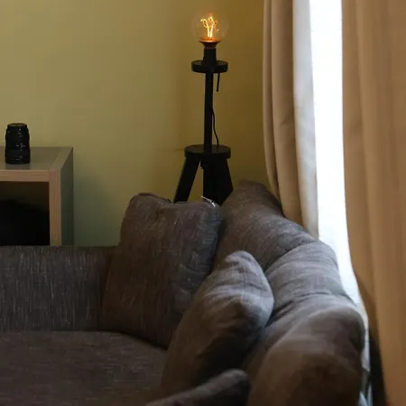 Warren Apartment *