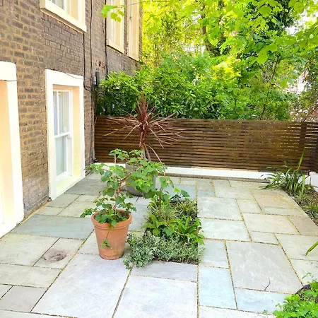 Kings Cross Highbury Angel Oxford Circus Apartment London