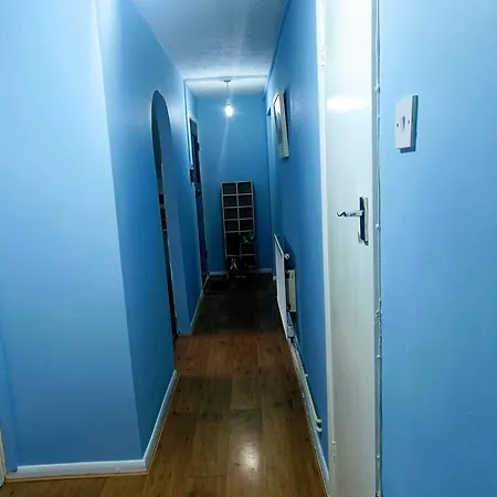 Private In London Hornchurch