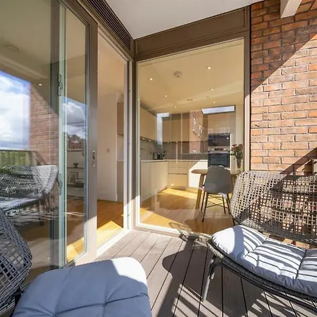 Hububb Luxury Somerset *