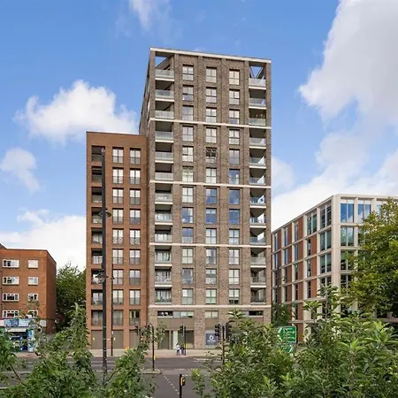 Hububb Luxury Somerset Apartment