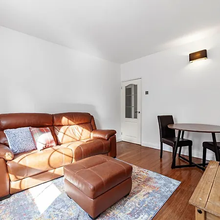 Charming & 1br Flat In Canary Wharf Apartment London