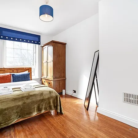 Charming & 1br Flat In Canary Wharf Apartment London
