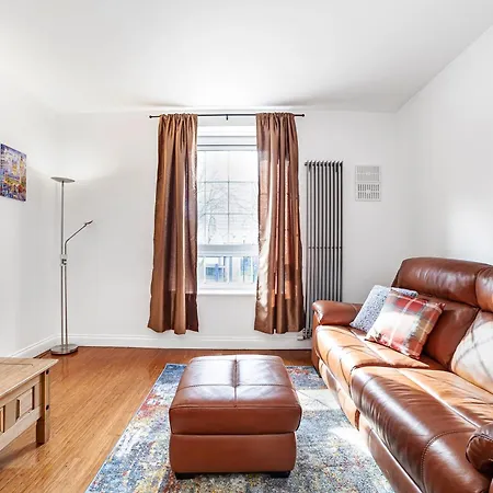 Charming & 1br Flat In Canary Wharf Apartment