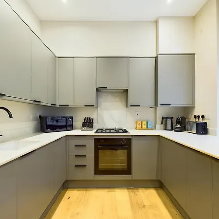 Be - The Piccadilly Circus Residences Apartment *