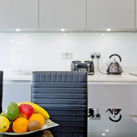 Cosy 1bed In Kensington No 6 *