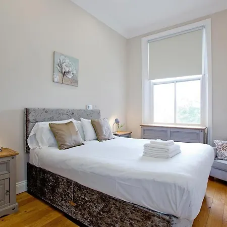 Cosy 1bed In Kensington No 6 *