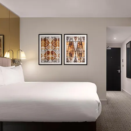 Palace 4* London