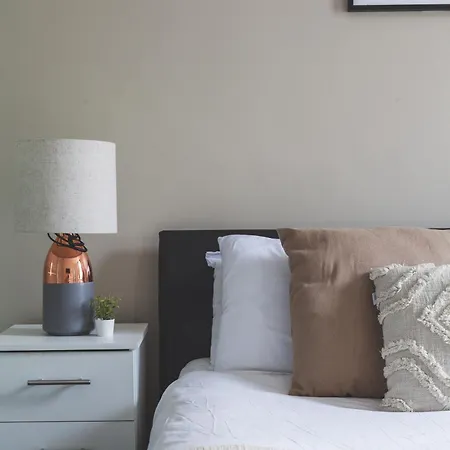 Premium Flat In Paddington Apartment