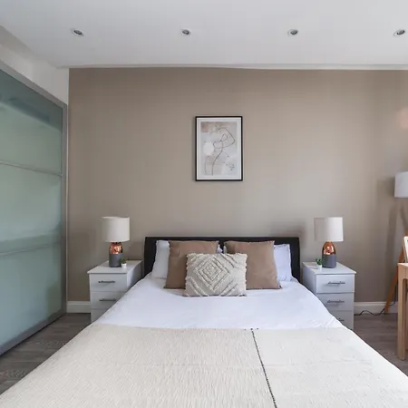 Premium Flat In Paddington Apartment *