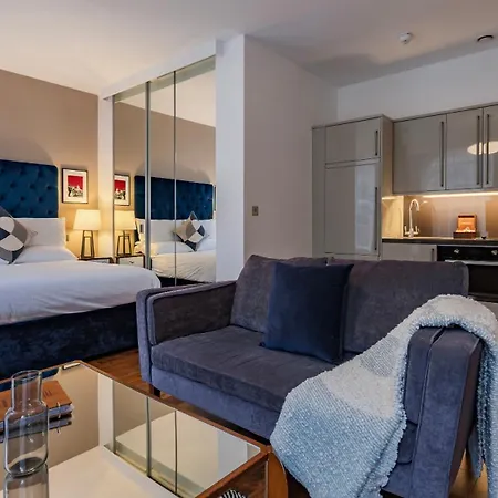 Monument Serviced By Lovelystay Londres
