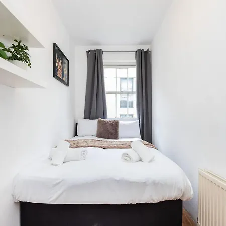 Spacious 2 Bedroom Old Street - Sleeps 6 Casa vacanze