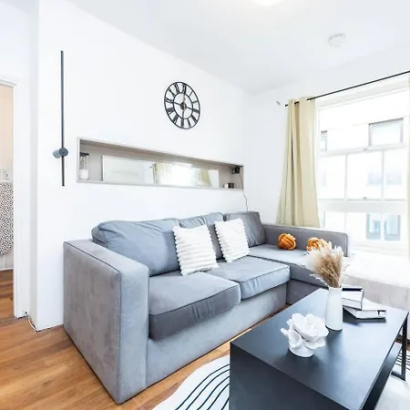 Spacious 2 Bedroom Old Street - Sleeps 6 Casa vacanze *