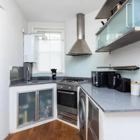 Spacious 2 Bedroom Old Street - Sleeps 6 Londra