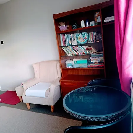 London's B& B Homestay *