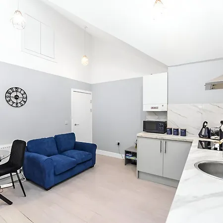 Delightful & Cozy 1-bedroom Hideaway Apartment London