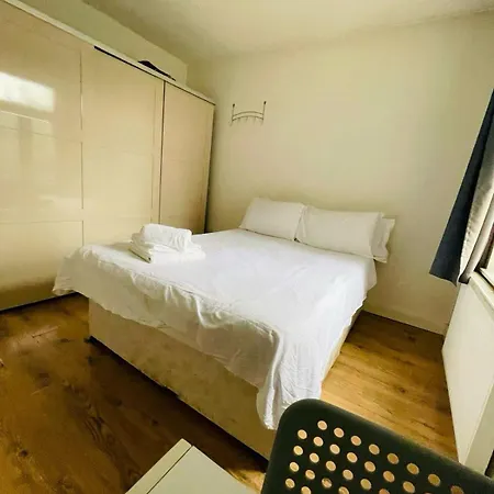 Double In A Specious House In Seven Sisters Homestay