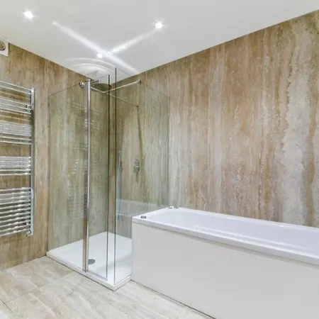 Modern Three-bedroom Flat In Paddington * London
