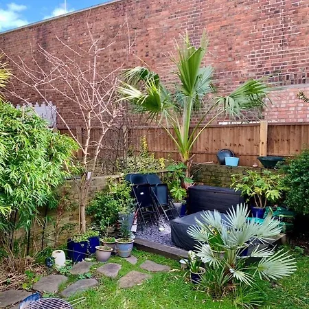Victorian Garden Flat *