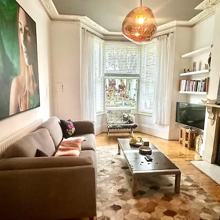 Victorian Garden Flat * London